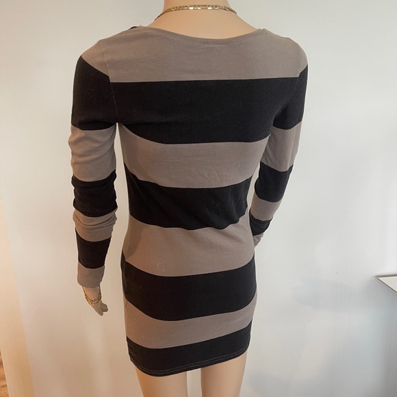 Bodycon long sleeve dress - Picture 7 of 10